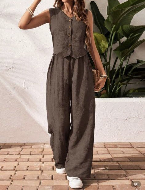 Dame afslappet jumpsuit med knapdetalje Stilla