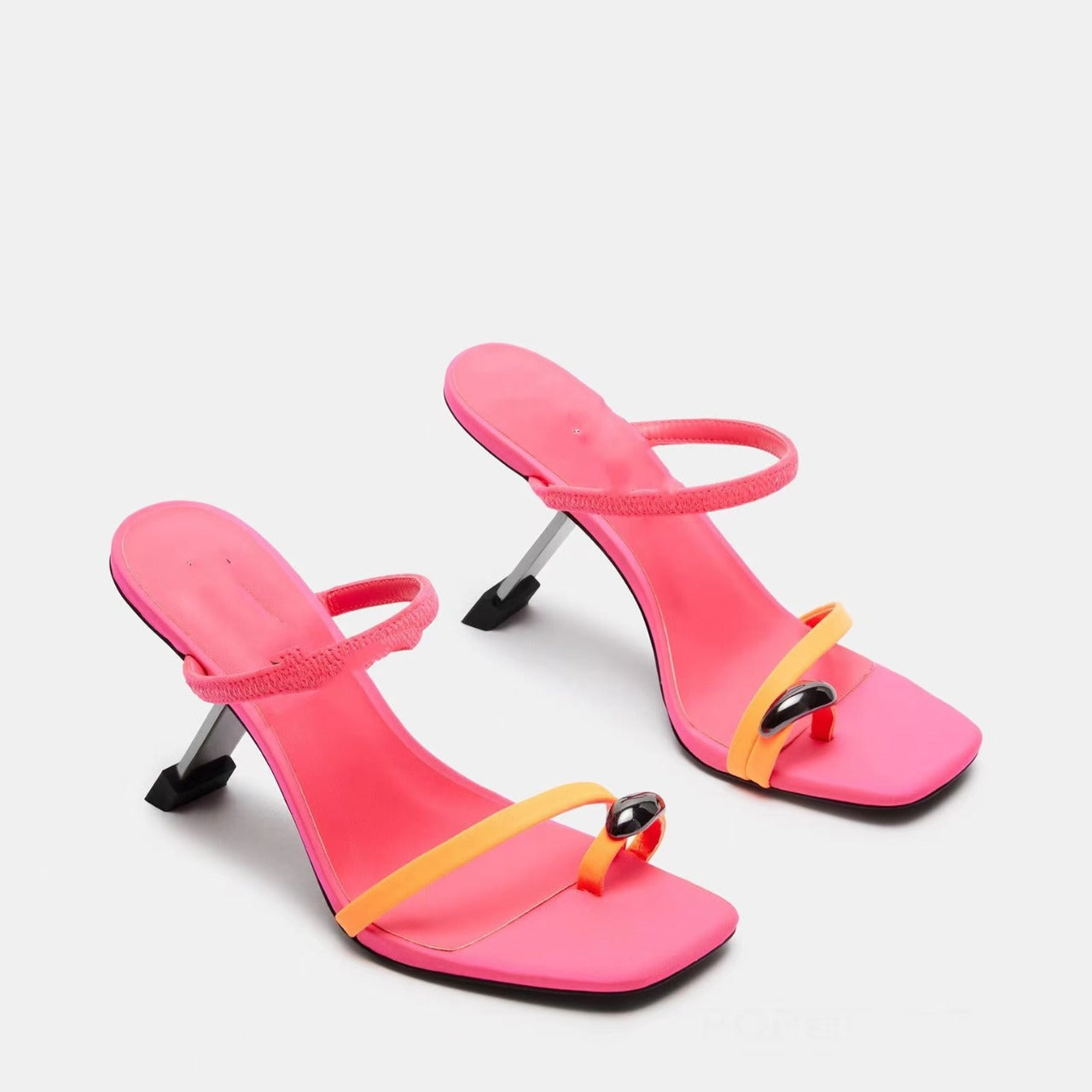 Femme Modern Åbne Tå-Hæle Mules med Skulpturel Design Stilla