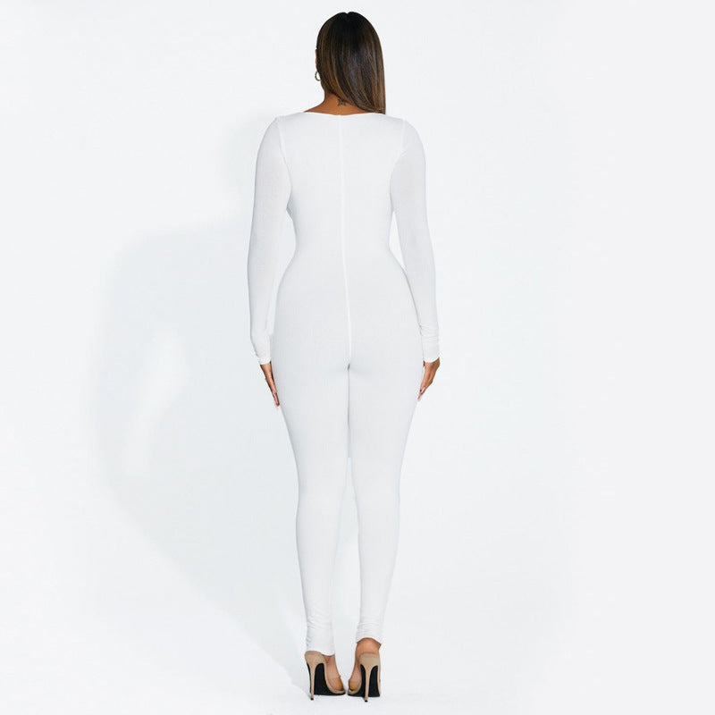 Dame Langærmet jumpsuit med dyb firkantet udskæring og figursyet design Stilla