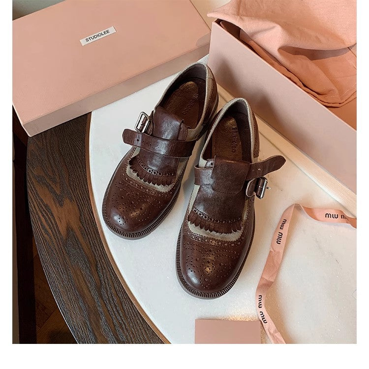 Dame mode Loafers med elegante spænder og individuelle prægninger Stilla