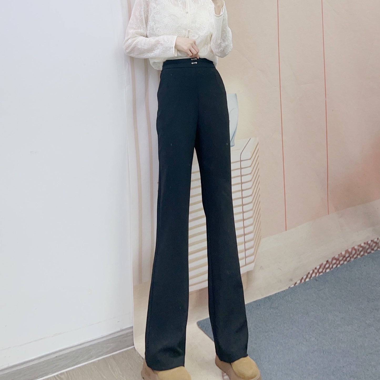 Dame Elegant høj talje bukser med bred pasform og fine detaljer Stilla