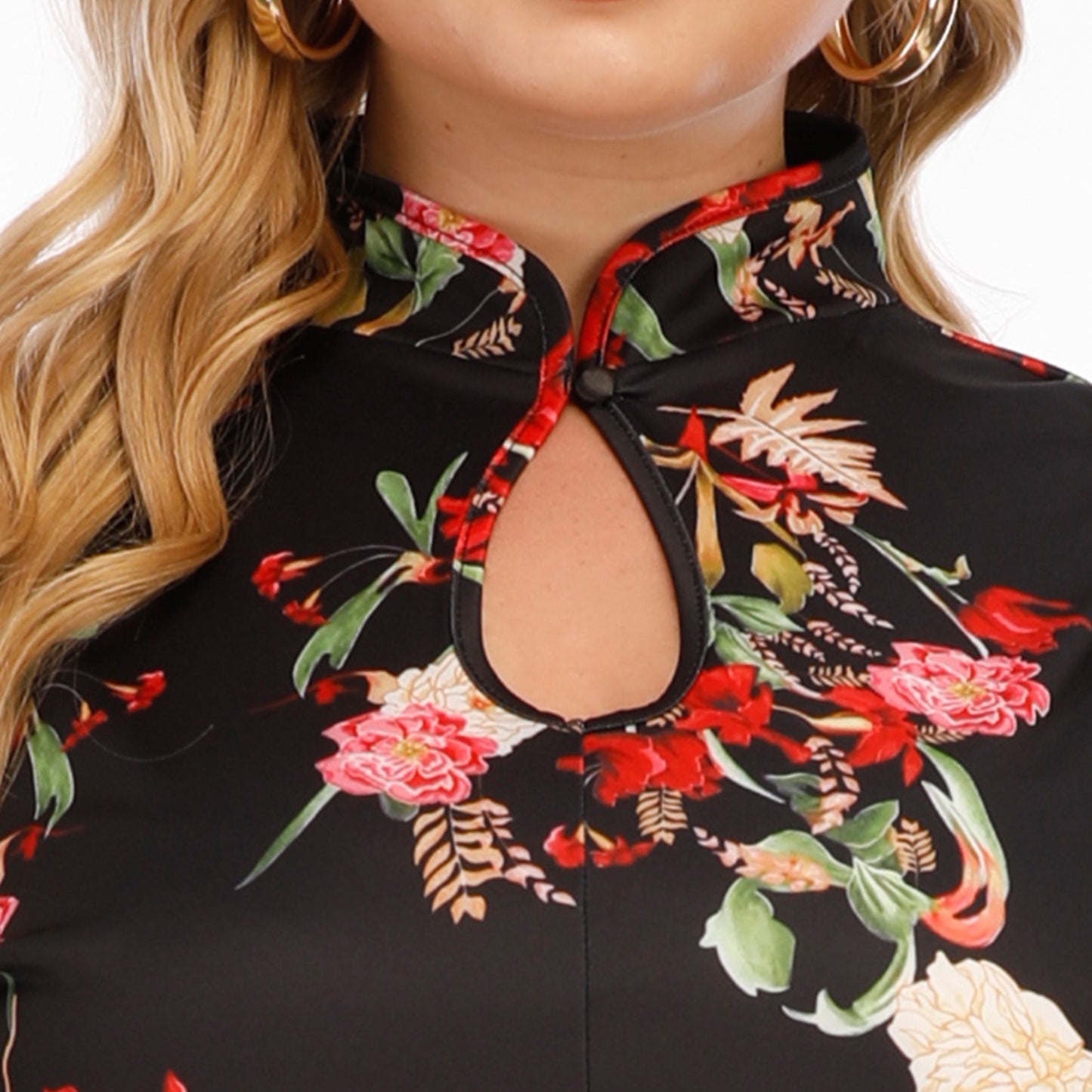 Dame elegant blousekjole med blomsterprint og høj krave Stilla