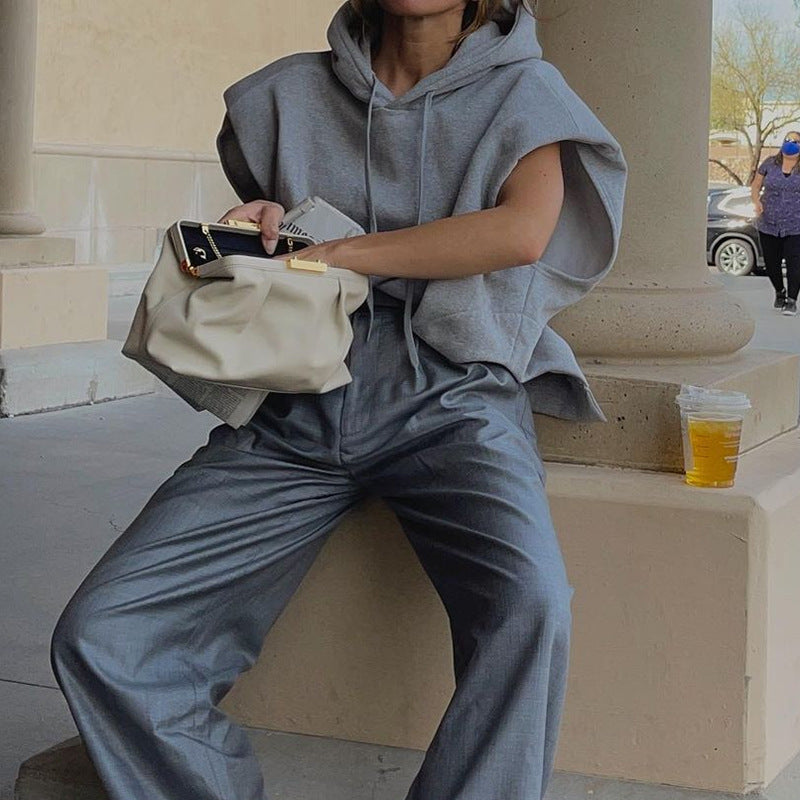 Dame afslappet hættetrøje med løs pasform og raglanærmer Stilla