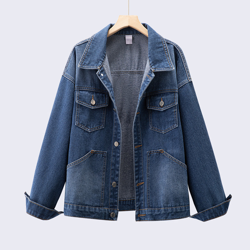 Dame denimjakke i vintage-stil med praktiske lommer og afslappet pasform Stilla