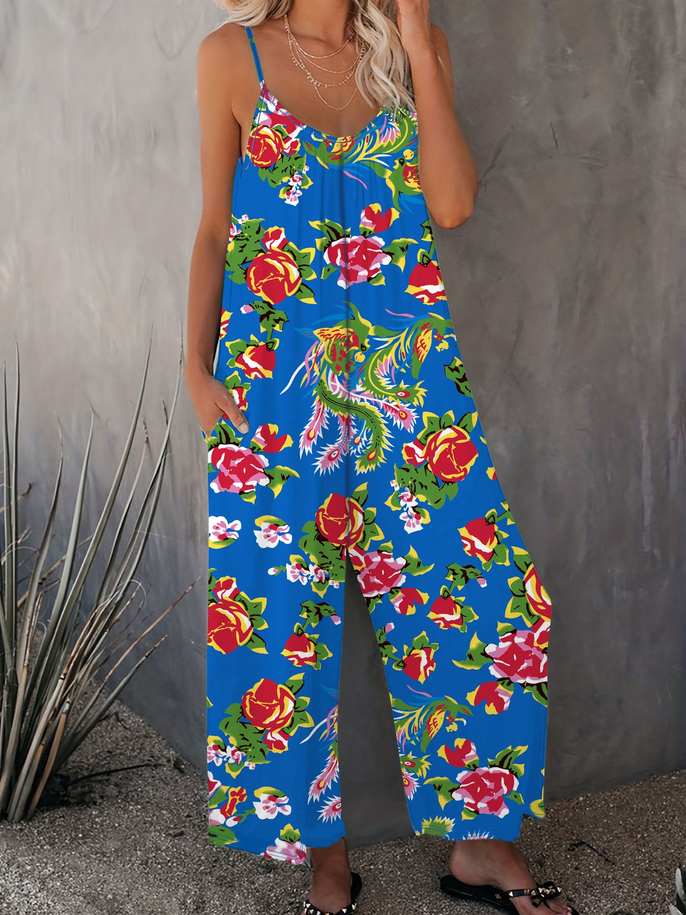Dame sommer jumpsuit med blomster mønstre og bred pasform Stilla