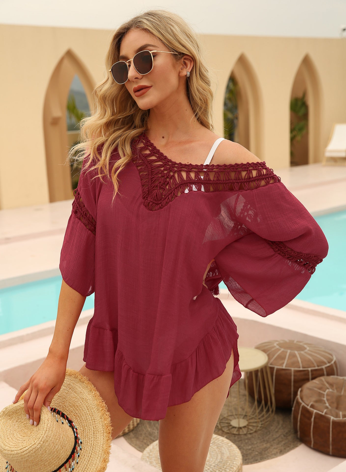 Dame afslappet strandovertræk med kunstnerisk hækle mønster og frynset detaljer Stilla