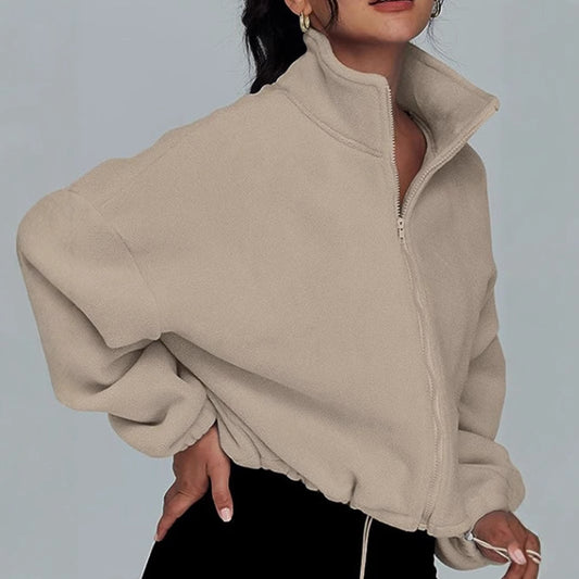 Dame afslappet jakke med høj krave og lynlås Stilla