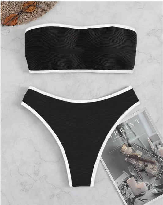 Dame bandeau-bikini med kontrasterende accenter og højt skåret trusse Stilla
