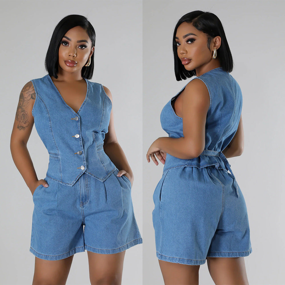 Dame Denim- jumpsuit med tætsiddende pasform og knapdesign Stilla