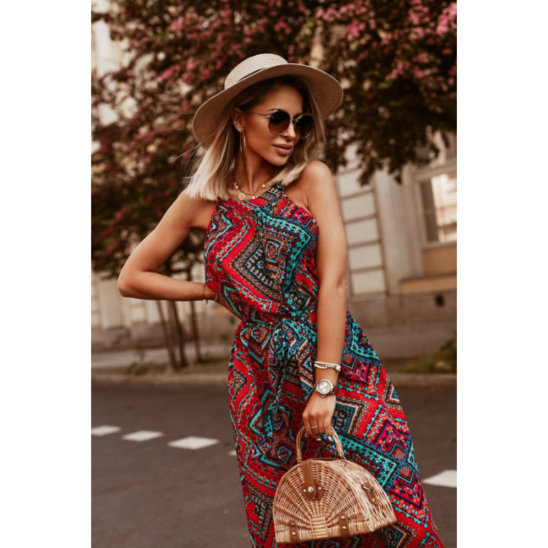 Dame afslappet sommerkjole med blomsteragtige accenter og taljering Stilla