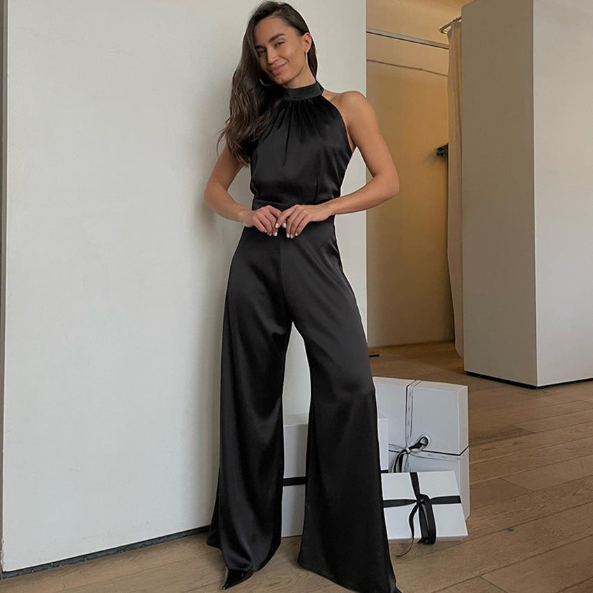 Dame Elegant Jumpsuit med svingende, højtstående design og luksuriøs satin-finish Stilla