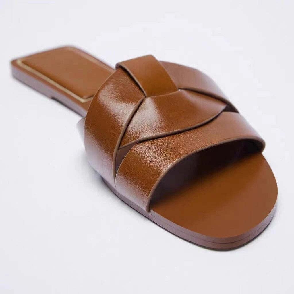 Dame slippers med glitrende remdesign og komfortabelt sæde Stilla