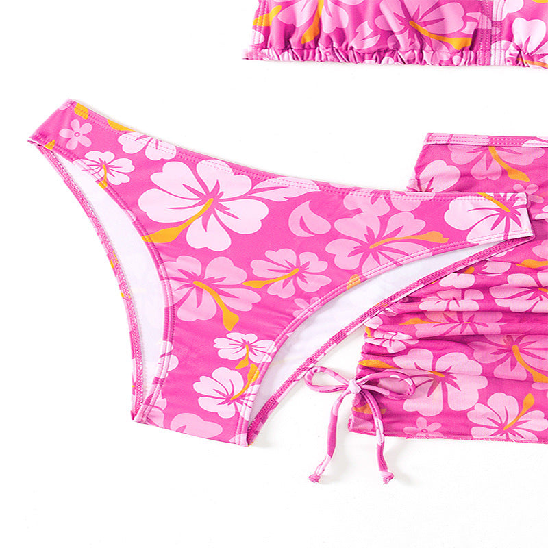 Dame bikini sæt med blomstrede omslagsskjørt og justerbare stropper Stilla