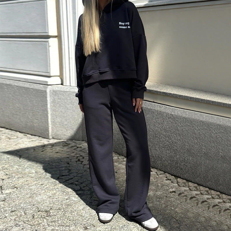 Dame afslappet hoodie og løstsiddende joggingbukser Stilla
