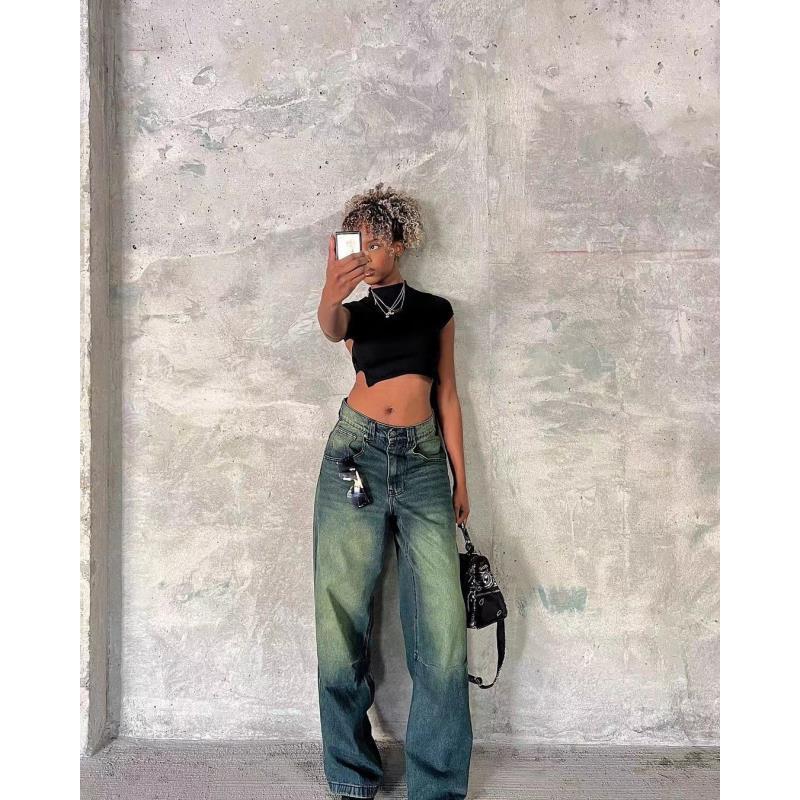 Dame Croppet Stilfuld T-shirt med unik asymmetrisk kant Stilla