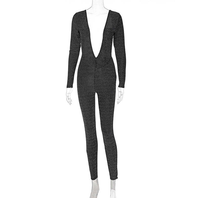 Dame figursyet jumpsuit med dyb V-udskæring og lange ærmer Stilla
