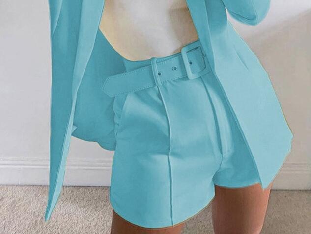 Dame afslappet blazer-shorts-sæt med taljebælte Stilla
