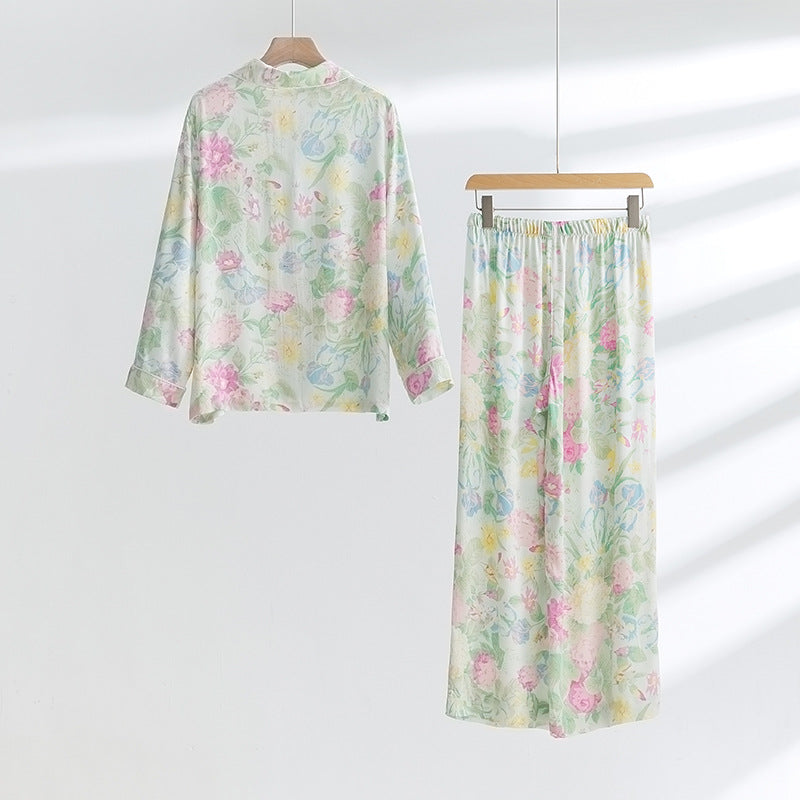 Dame komfortabel natdragtsæt med elegant blomsterdesign og fin struktur Stilla