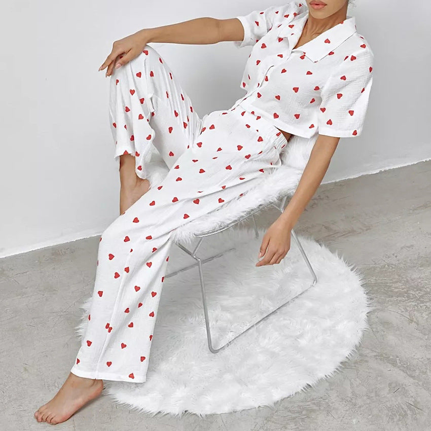 Dame cropped skjorte med hjerte mønster og lette materialer Stilla