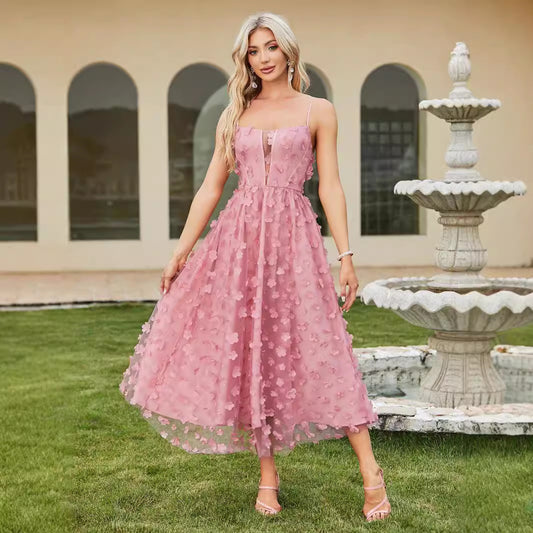 Dame A-linjekjole med blomster 3D-design og dyb udskæring Stilla