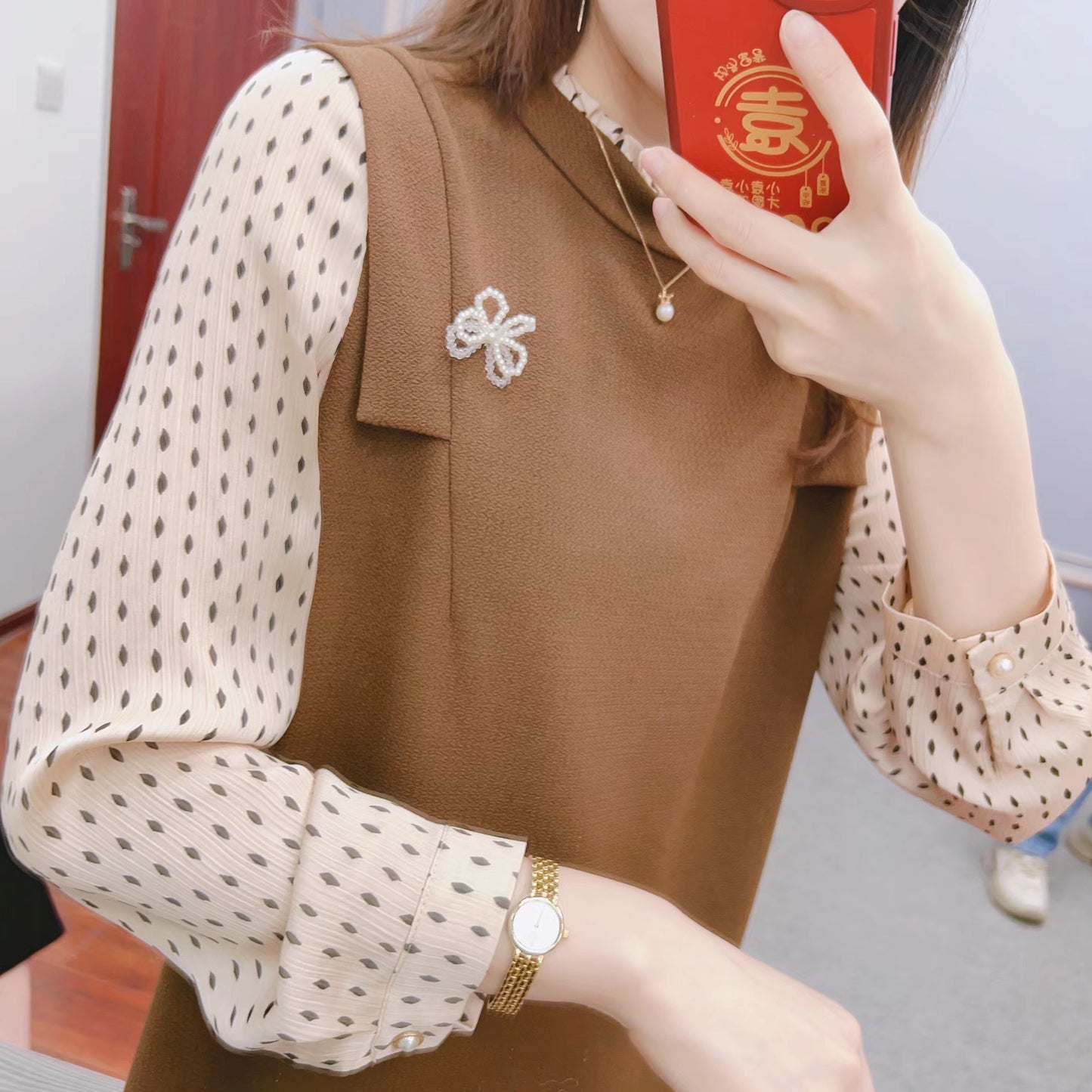 Dame Elegant figursyet kjole med flæsekanter og prikkede ærmer Stilla