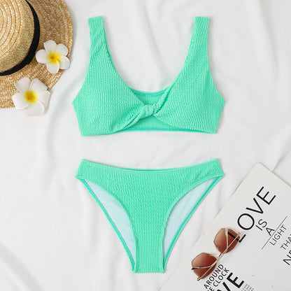 Damebadetøj med innovativt twist-design og høj talje Stilla