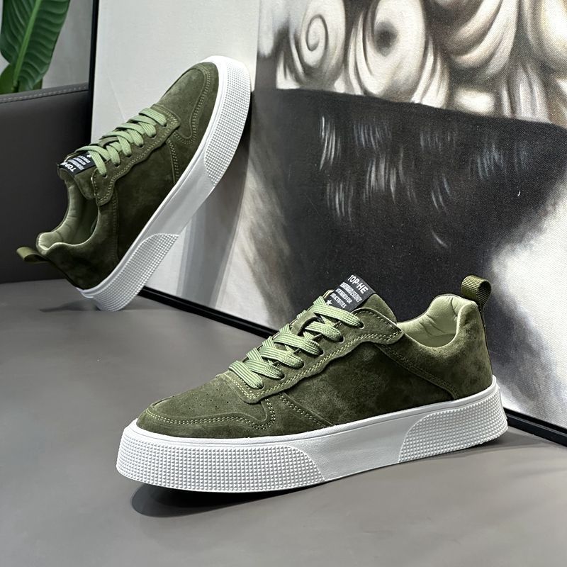 Dame Behagelige Sneakers lavet af kvalitets ruskind med skridsikker sål og fugtregulerende indersål Stilla