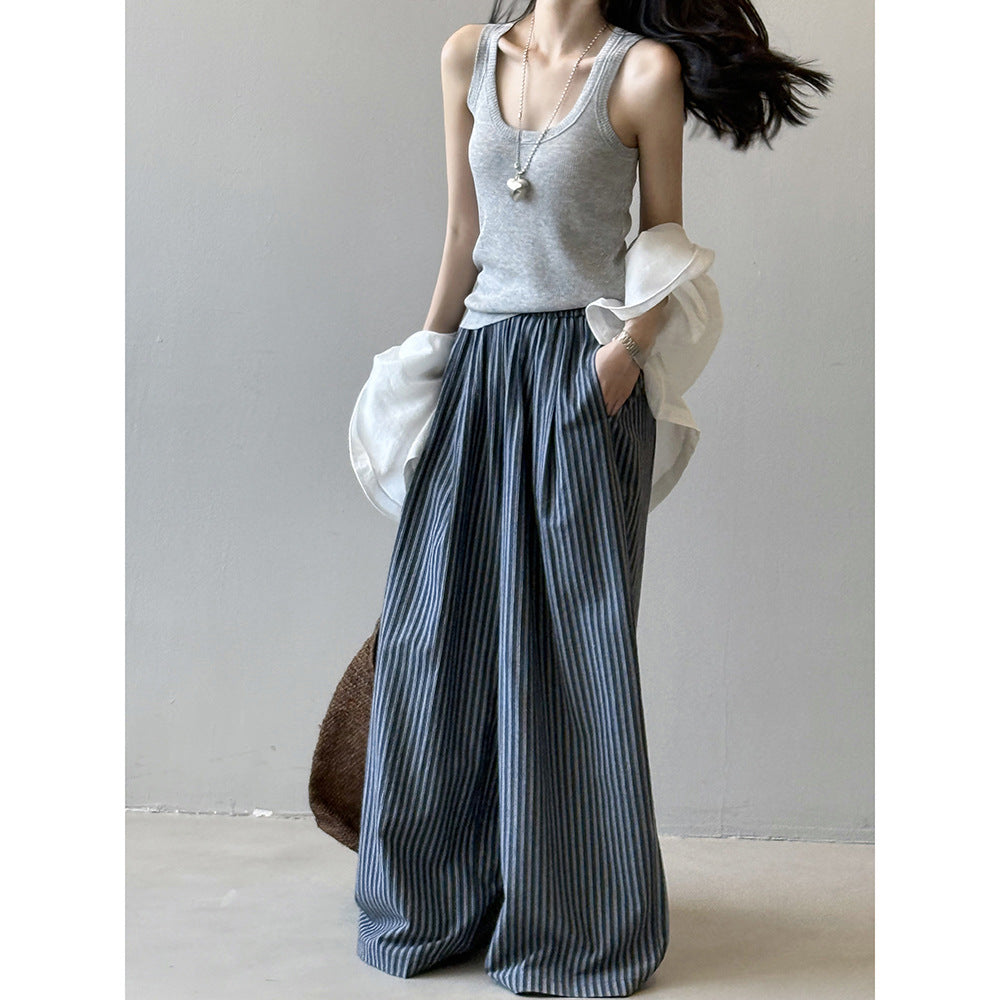 Dame afslappet ribbet t-shirt med brede stropper og komfortabel pasform Stilla