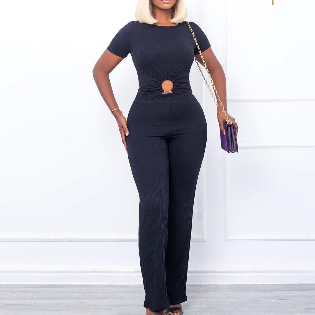 Dame elegant jumpsuit med rynker og trendy cut-out Stilla