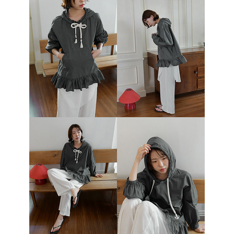 Dame afslappet hættetrøje med flæsekant og fin bomuldsstruktur Stilla