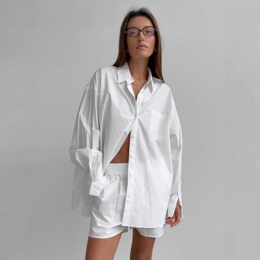 Dame afslappet skjorte- og shorts-sæt i let bomuldsstof med komfortabel pasform Stilla