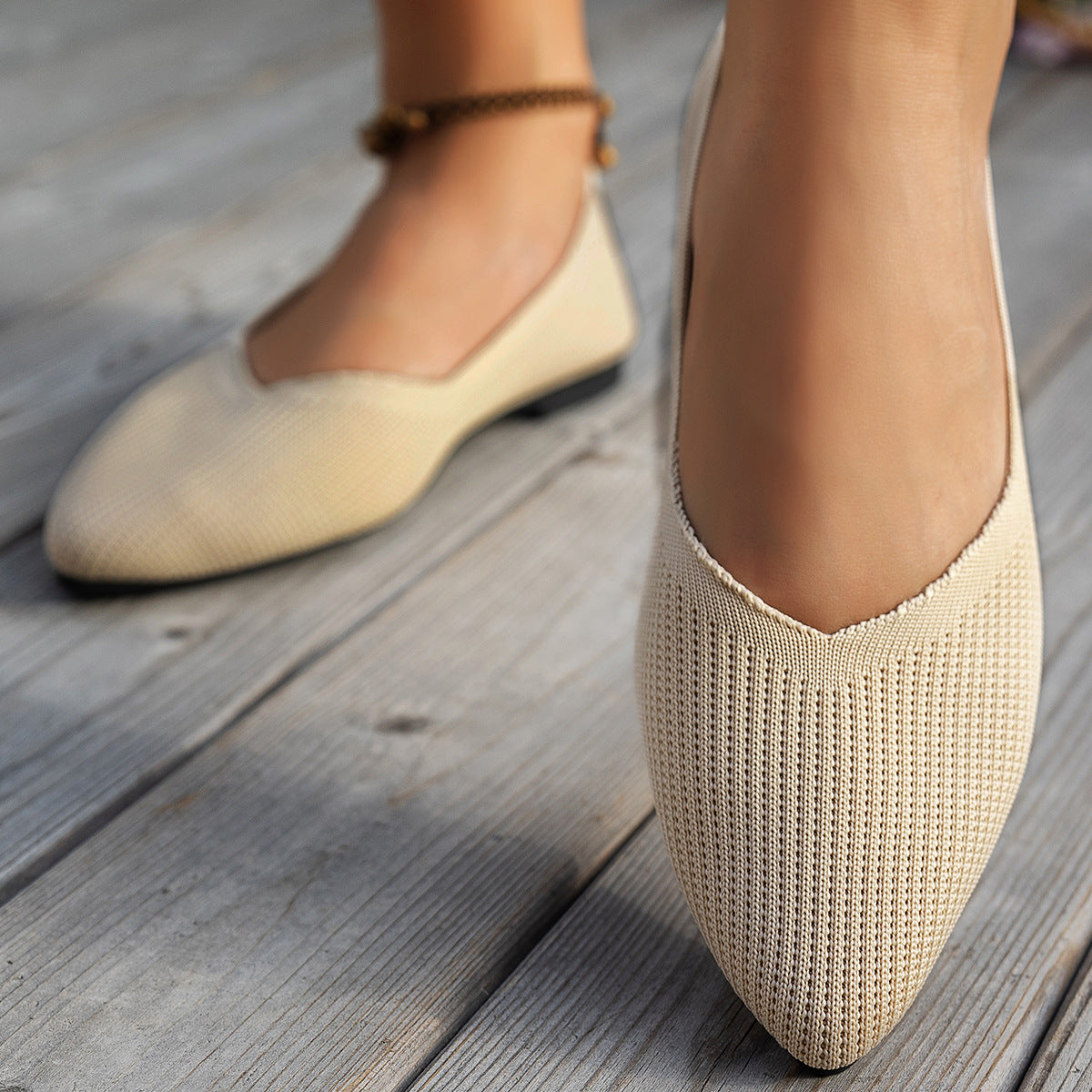 Dame elastiske og åndbare ballerinaer med spidst design Stilla