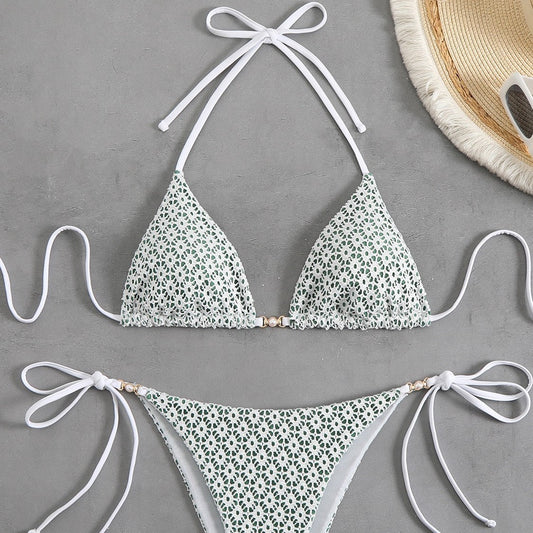 Dame Triangel-Bikini med fine volanger og elegante bindebånd Stilla