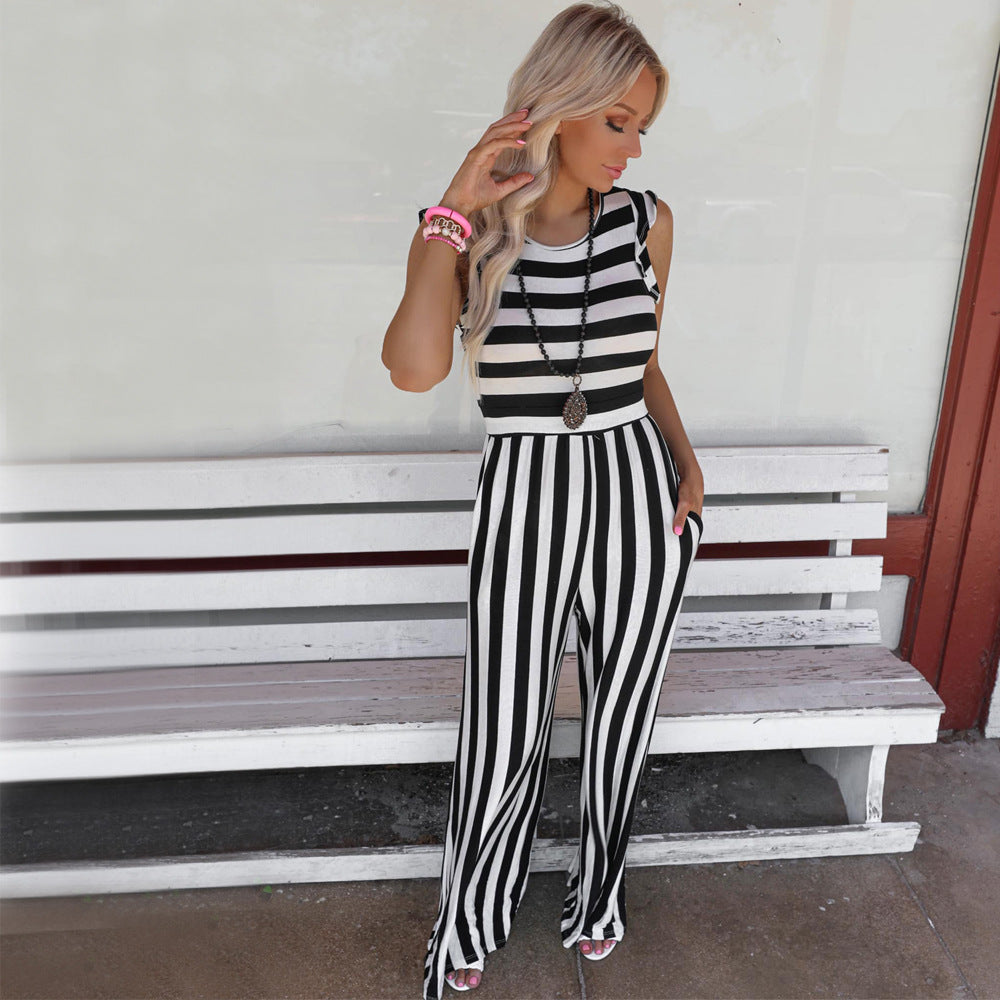 Dame jumpsuit med rynkede ærmer og stribet design Stilla