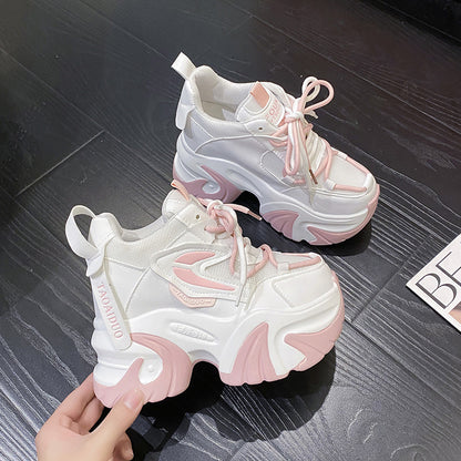 Dame Chunky Sneakers med futuristisk design og skridsikker profileret sål Stilla