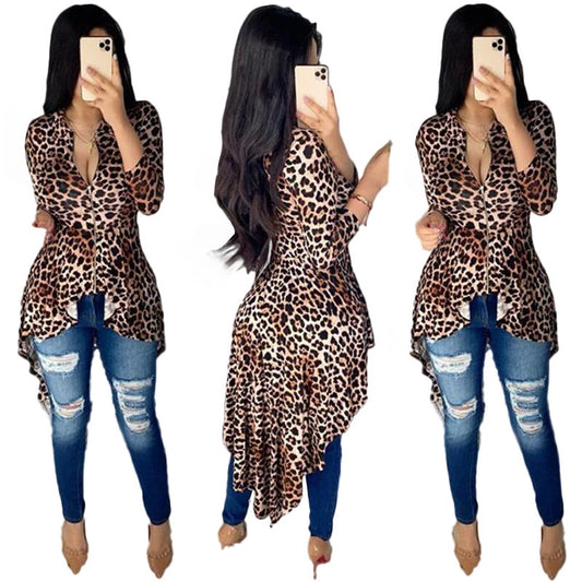 Dame afslappet bluse med asymmetrisk snit og dyremønster Stilla