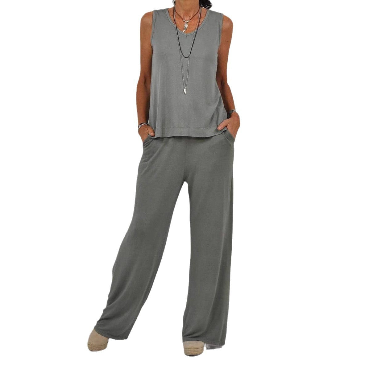 Dame afslappet sommeroutfit med bred pasform Stilla