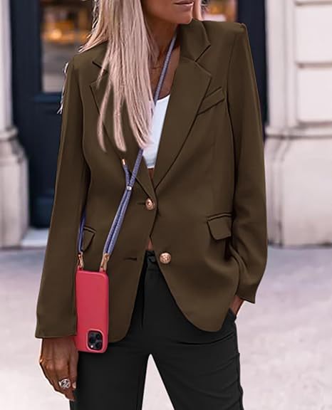 Dame afslappet blazer med gyldne knapdetaljer Stilla