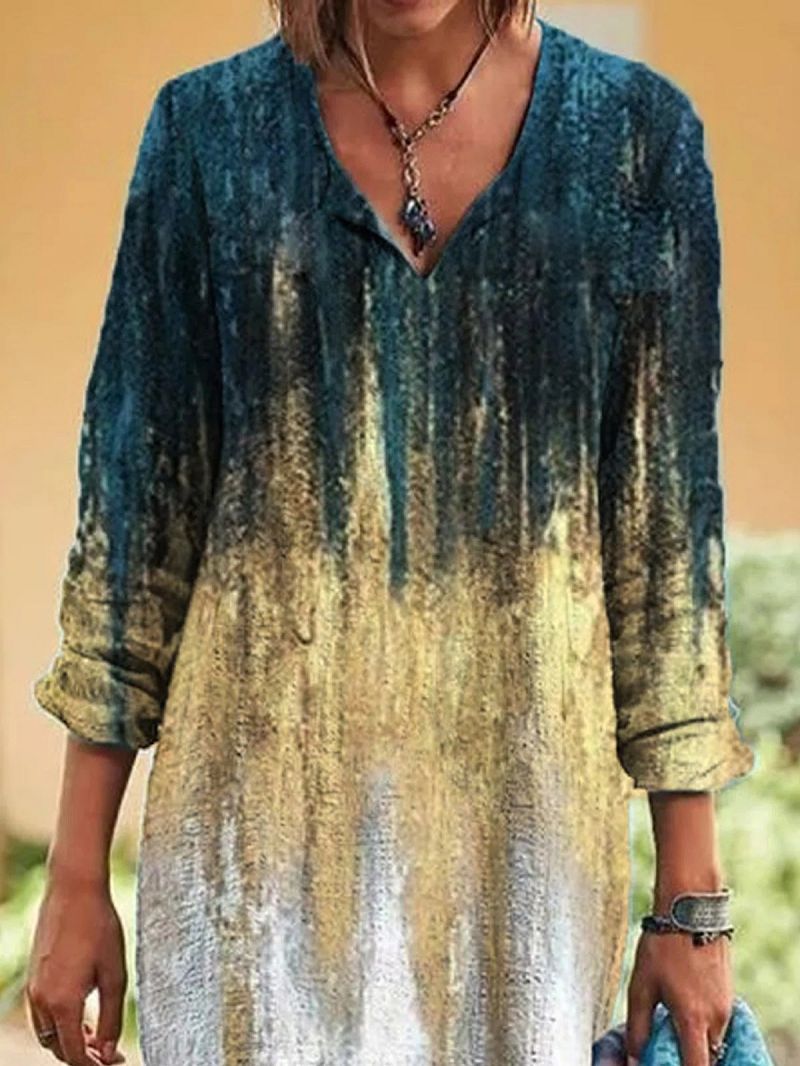 Dame afslappet langærmet kjole med dyb V-udskæring og unik farvegradient Stilla