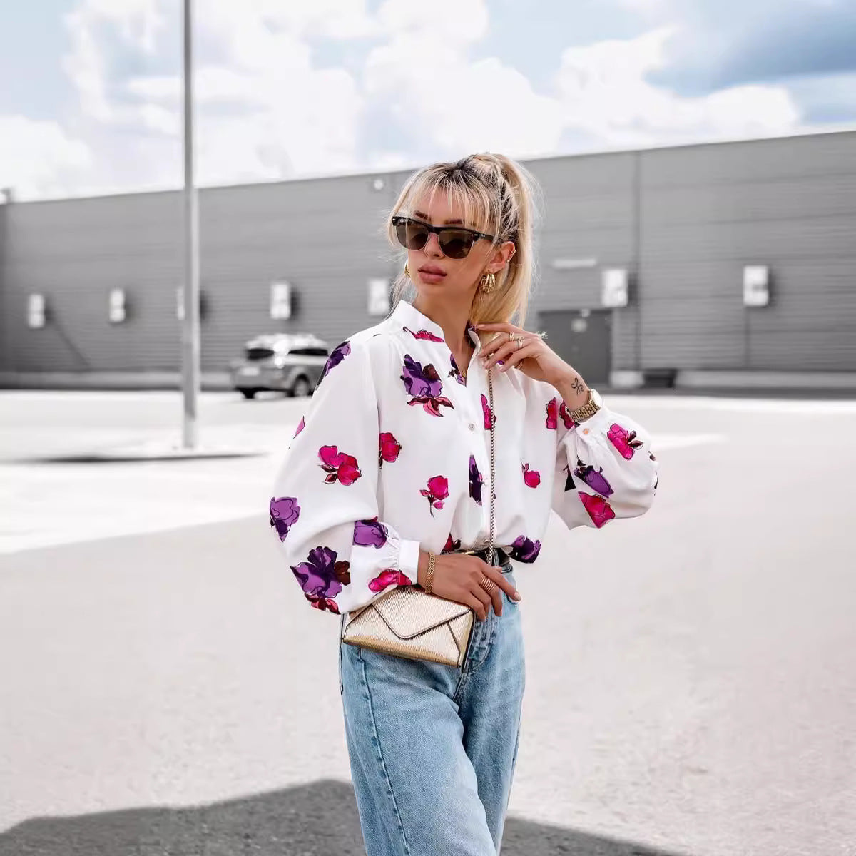 Dame elegant bluse med blomsterprint Stilla