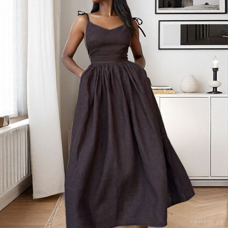 Dame afslappet maxikjole med smal V-udskæring og flydende skørt Stilla