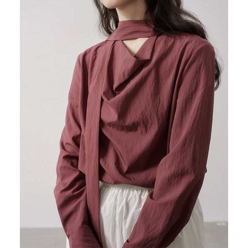 Dame afslappet bluse med elegant indviklet krave og fine folder Stilla