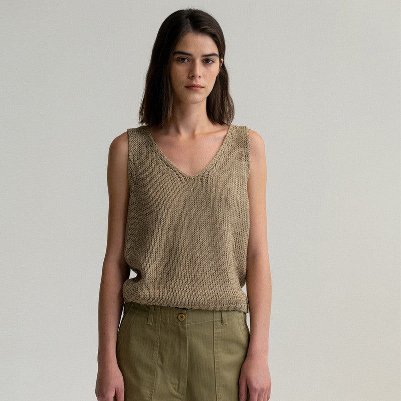 Dame design Pullunder med elegant V-hals og raffineret bomuldsstruktur Stilla