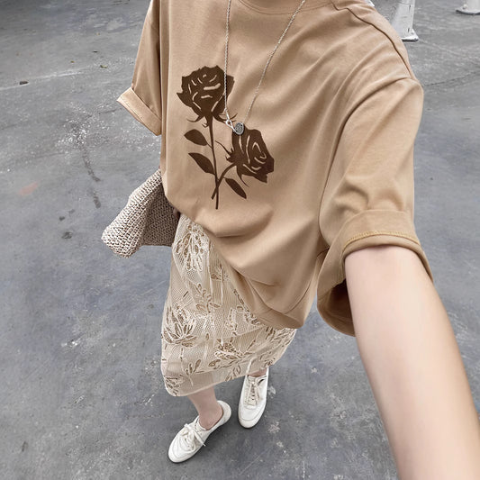 Dame afslappet oversized T-shirt med blomstermotiv Stilla