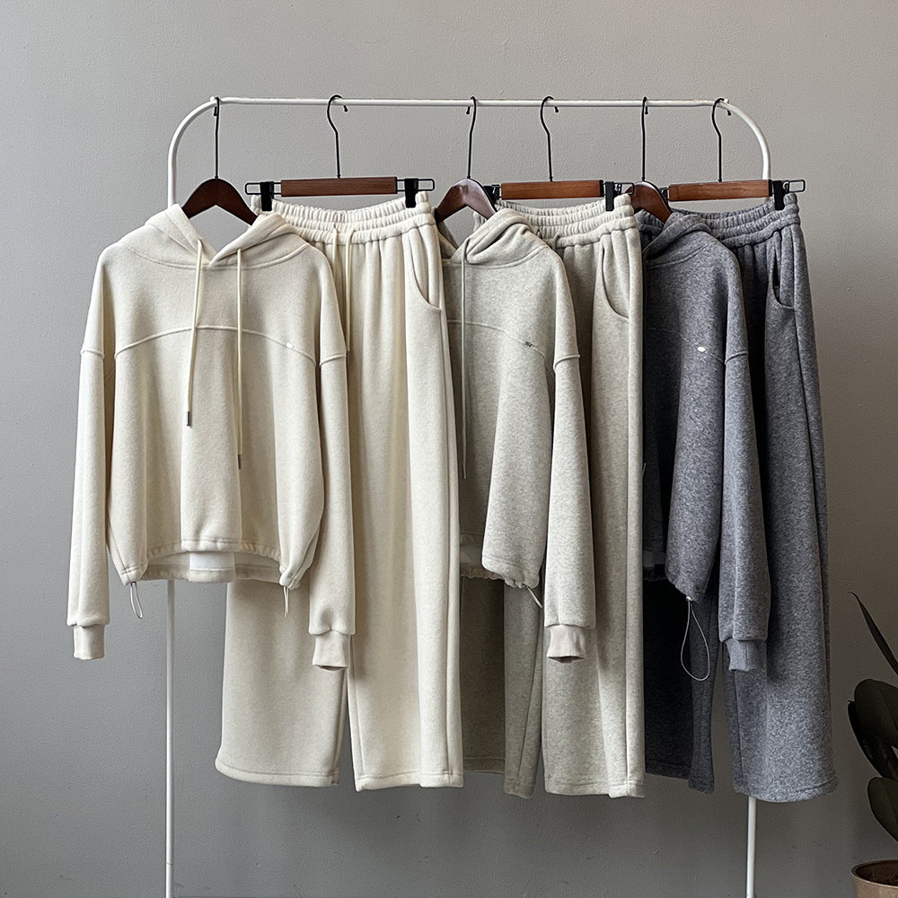 Dame afslappet hoodie med løst skårne bukser i casual stil Stilla