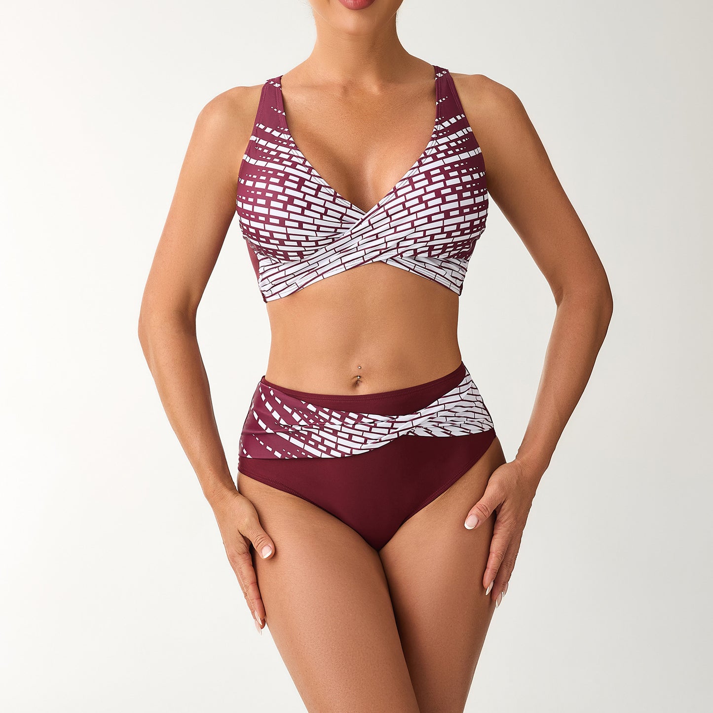 Dame bikini-sæt med moderigtigt indpakningsdesign og høj talje Stilla
