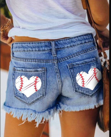 Dame Denim Shorts med hjerteformede baseball-prints Stilla