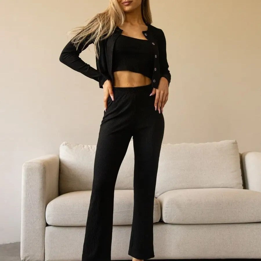 Dame afslappet og behageligt strikket sæt Stilla