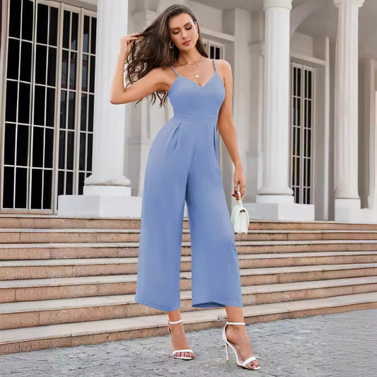 Dame stilfuld jumpsuit med v-hals og bred ben Stilla