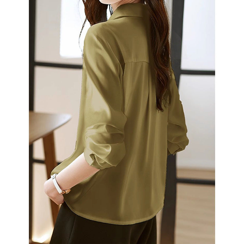 Dame elegant bluse med kvalitets knapdetaljer og praktiske brystlommer Stilla